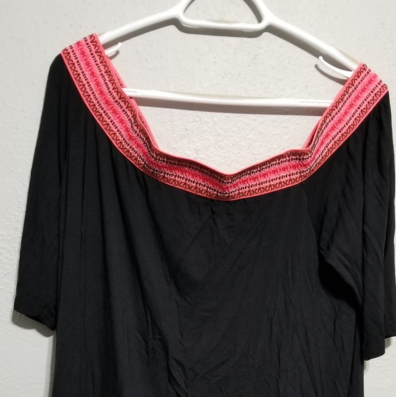 Boohoo Plus Tops - Boohoo off the shoulder top